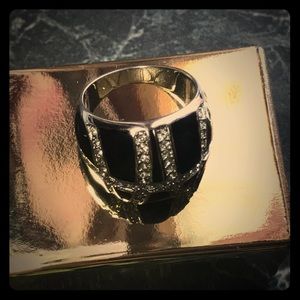 Has not been worn but does not have tags